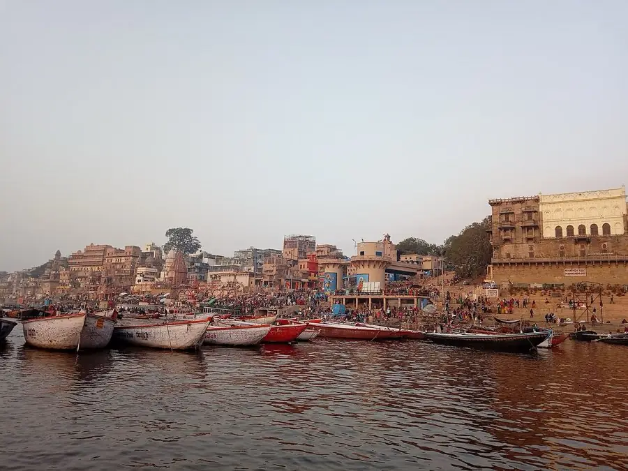 Bodh Gaya to Varanasi Taxi